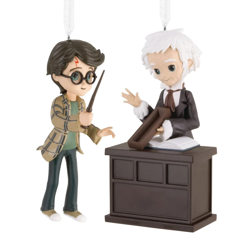 Hallmark Storied Moments - Decorazione per Albero di Harry Potter e Ollivander in Resina - Ornamento Natalizio da Appendere - Regalo per Natale