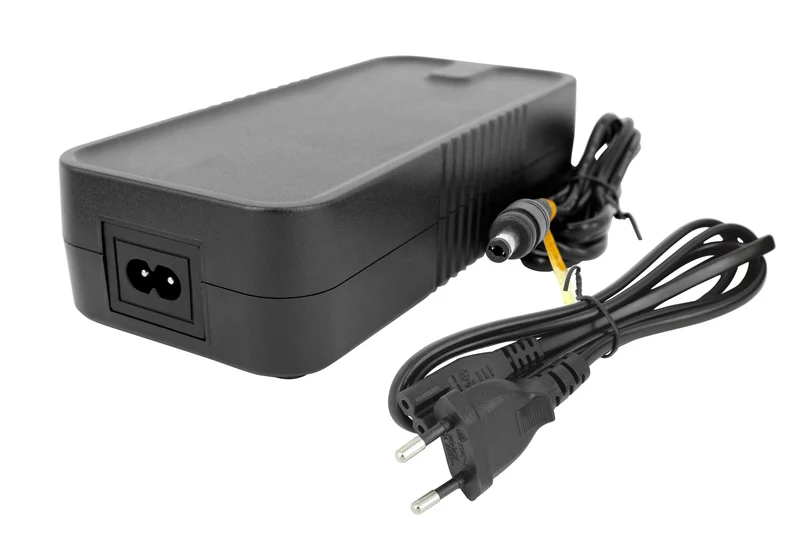 42V 4A Ladegerät für 36V Li-Ion Ebike Akku, DC 5,5x2,1mm Stecker