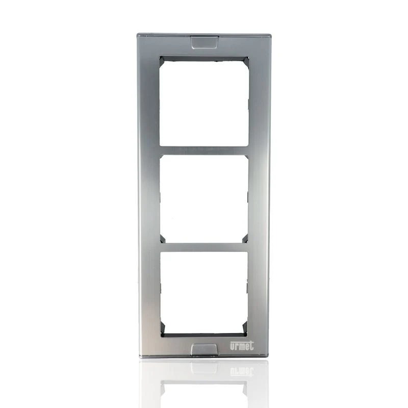 URMET 1148/63 - Telaio porta moduli con cornice per 3 moduli