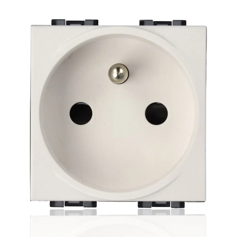 BTICINO N4142 - Presa 2P+T 16A - Standard Franco/Belga - Alveoli Schermati - Bianco - LivingLight