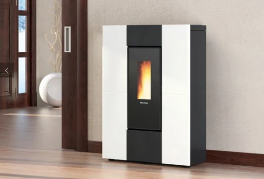 Stufa A Pellet La Nordica Extraflame MARILENA PLUS AD vari colori 3,7-8,0 kW